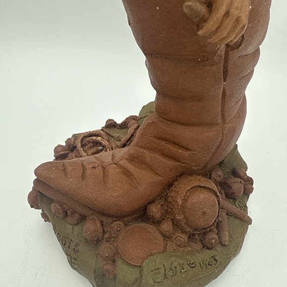 VTG 1983 Tom Clark Gnome Boots cowboy Western Signed Resin Figure 9” - Picture 5 of 12